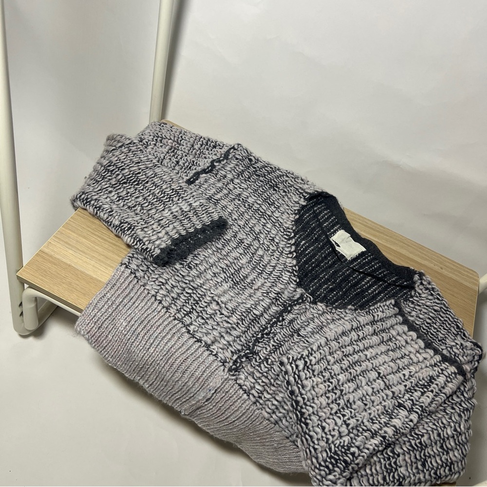 Urban Outfitters Sweater